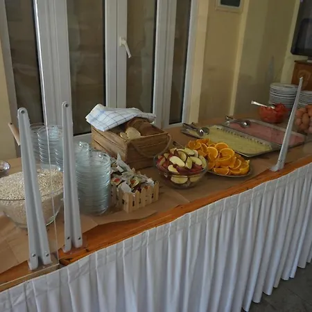 Hotel Athina Saint George Bay