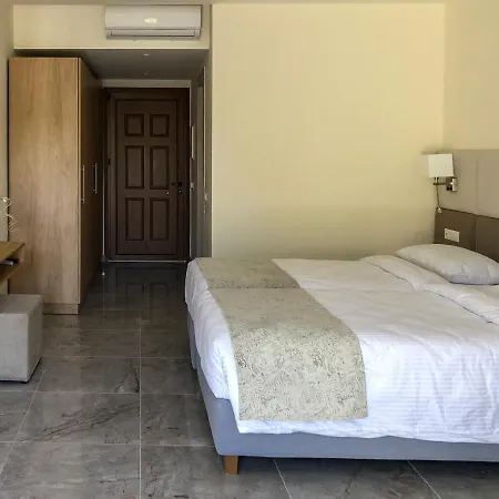 Athina Saint George Bay 2* Agios Georgios Pagon