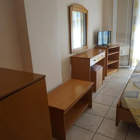 Отель Athina Saint George Bay Агиос-Георгиос-Пагон
